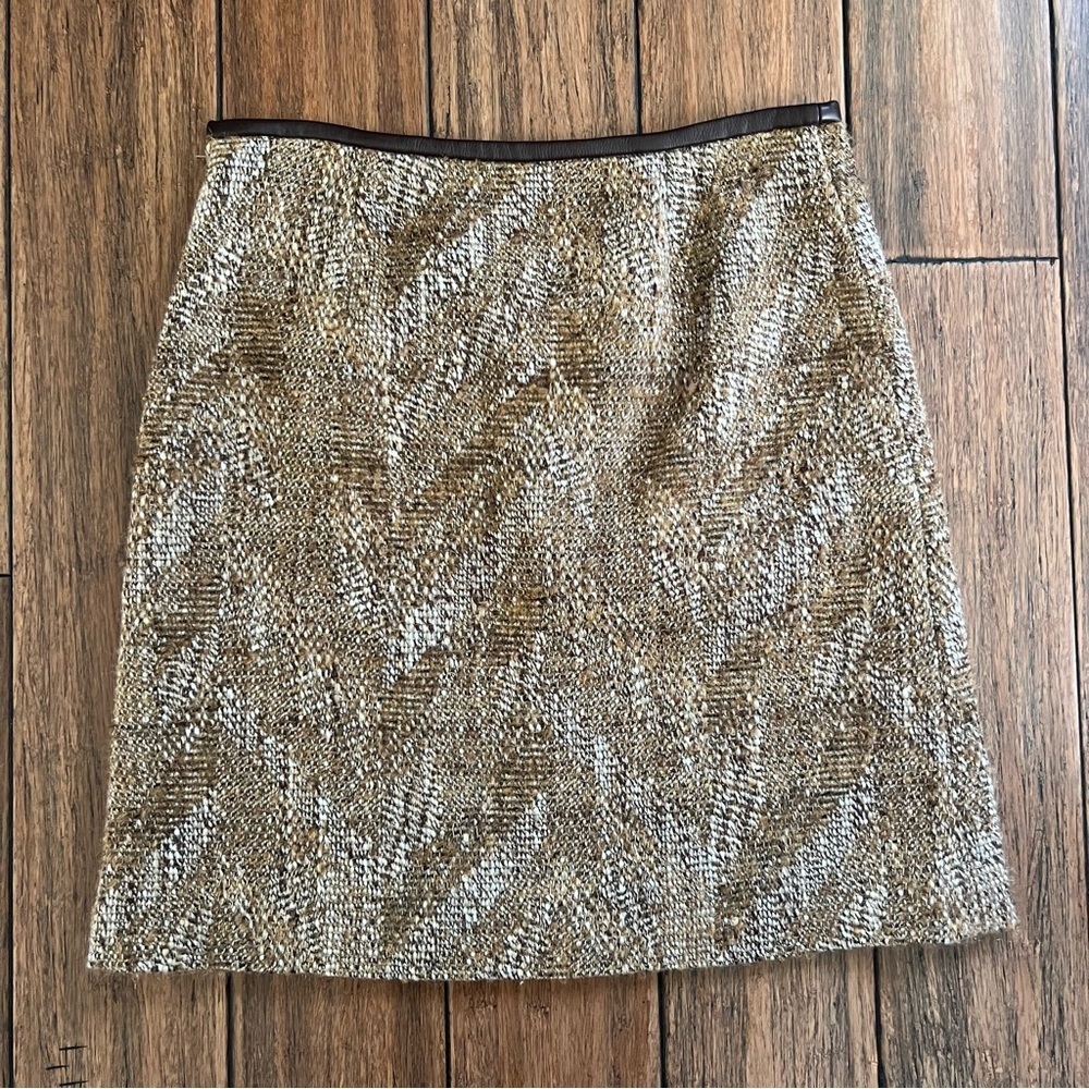 Classic Wool Tweed Mini Skirt Leather Trim 6 Gold Tan Brown Career Office Chic - Picture 13 of 14